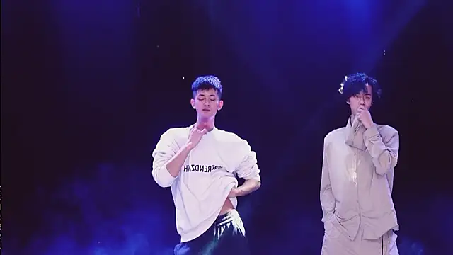 AAA-winner online show from 01/19/26, 04:27