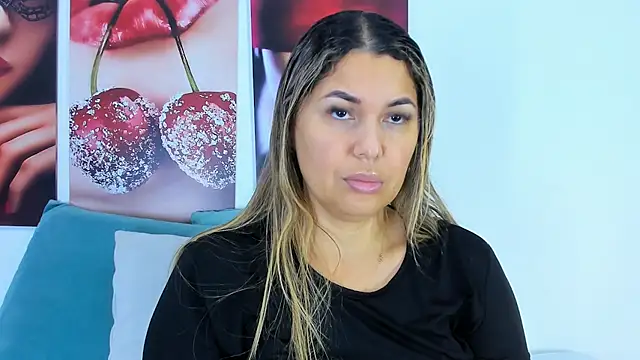 Snapshot of Andhrea_Vale chatting on 01/13/26, 11:59 Andhrea Vale online show from 01/13/26, 11:59