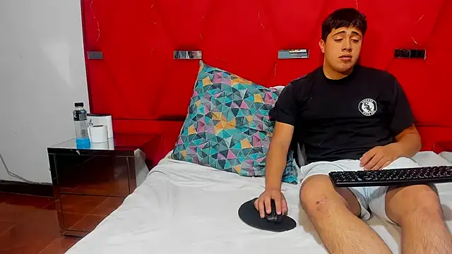 Emmaanddarling online show from 12/22/25, 03:09