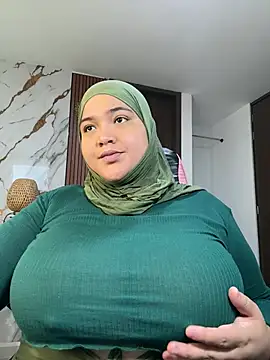 Snapshot of sweetmuslim01 chatting on 07/03/26, 08:15 sweetmuslim01 online show from 07/03/26, 08:15