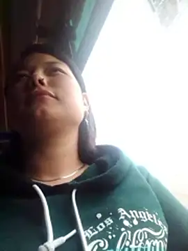 Snapshot of liliana_ra chatting on 11/17/25, 02:23 liliana ra online show from 11/17/25, 02:23