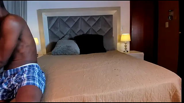 Snapshot of OurPerfectMix chatting on 11/08/25, 03:39 OurPerfectMix online show from 11/08/25, 03:39