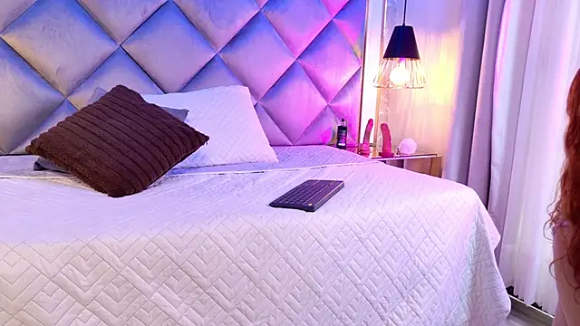 crystal gilton online show from 12/01/25, 07:19