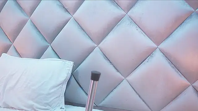 crystal gilton online show from 02/16/26, 07:10