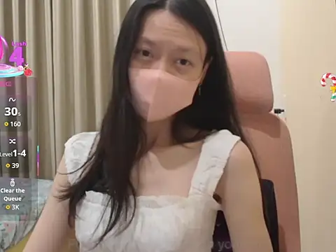 Lil-Cherries online show from 11/12/25, 07:24