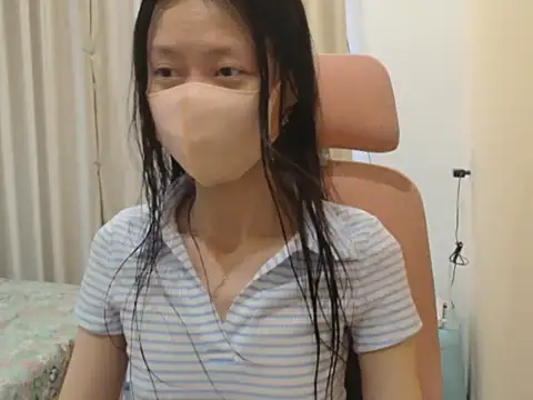 Lil-Cherries online show from 03/01/26, 09:44