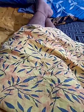 Snapshot of Rathi_telugu_couple chatting on 12/16/25, 04:39 Rathi telugu couple online show from 12/16/25, 04:39