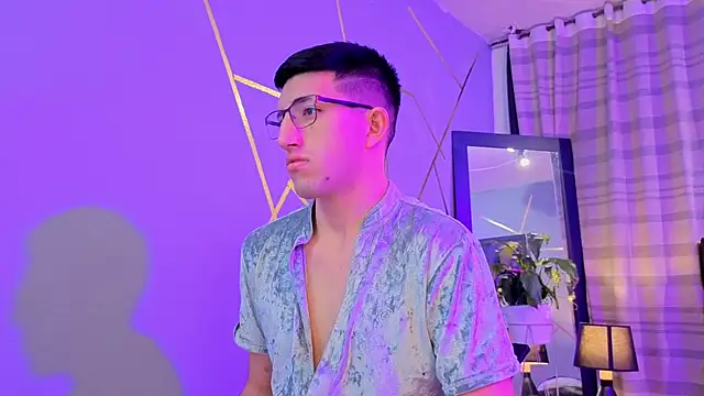 Un Sluttyy online show from 11/17/25, 11:27