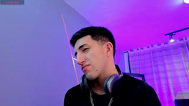 Un Sluttyy online show from 12/17/25, 11:38