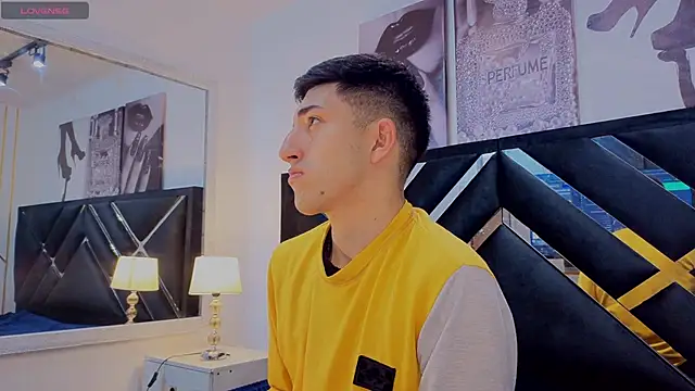 Un Sluttyy online show from 04/20/26, 11:24