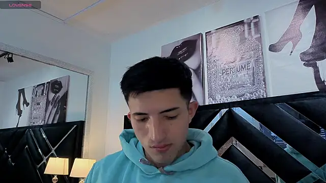 Un Sluttyy online show from 04/23/26, 11:20