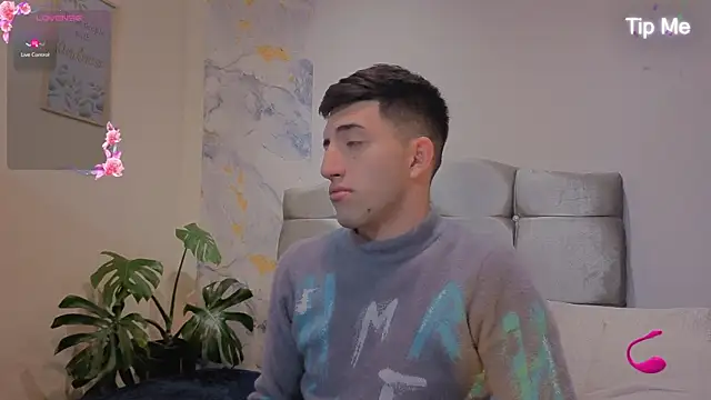 Un Sluttyy online show from 07/18/26, 11:36