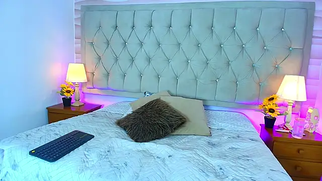 Liathompson FG online show from 11/24/25, 07:35