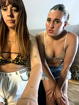 Snapshot of Angi000 chatting on 11/08/25, 11:03 Angi000 online show from 11/08/25, 11:03