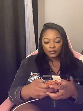 Fxncymuse online show from 04/23/26, 12:04