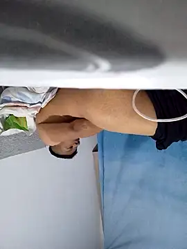 Snapshot of themorenofit08 chatting on 02/09/26, 10:03 themorenofit08 online show from 02/09/26, 10:03