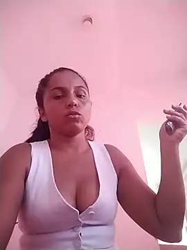 Snapshot of _Lizeth_ chatting on 05/01/26, 04:11 Lizeth online show from 05/01/26, 04:11
