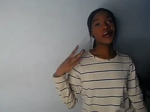 Aliis Love online show from 12/04/25, 08:34