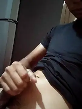 Snapshot of Jorge111235 chatting on 11/11/25, 02:11 Jorge111235 online show from 11/11/25, 02:11