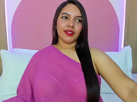 Snapshot of _Krishaa chatting on 11/10/25, 01:43 Krishaa online show from 11/10/25, 01:43