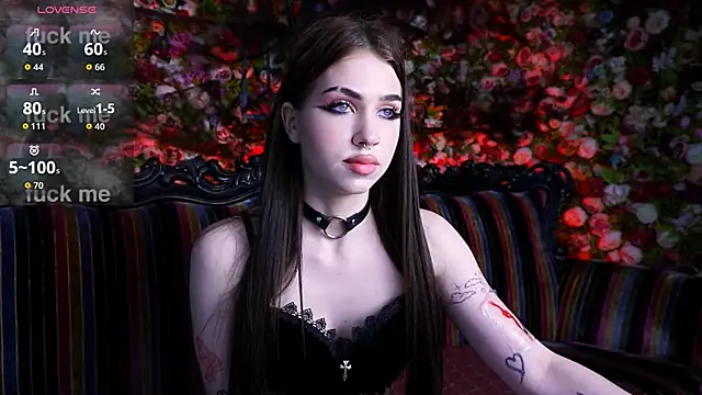 Snapshot of FetishForCassie chatting on 11/08/25, 09:02 FetishForCassie online show from 11/08/25, 09:02