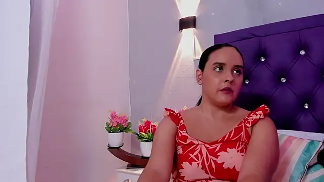 Katty Vega online show from 11/07/25, 01:22