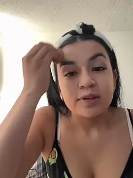 Snapshot of Abbiesuan chatting on 11/07/25, 03:01 Abbiesuan online show from 11/07/25, 03:01