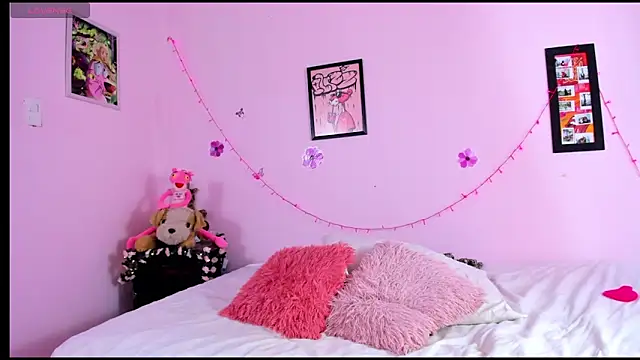 Snapshot of sofia_cum7 chatting on 11/14/25, 07:34 sofia cum7 online show from 11/14/25, 07:34