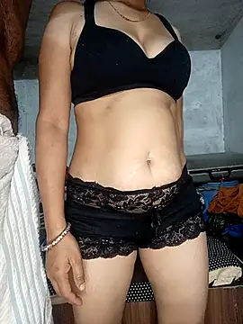 missindia1234 online show from 04/23/26, 11:07