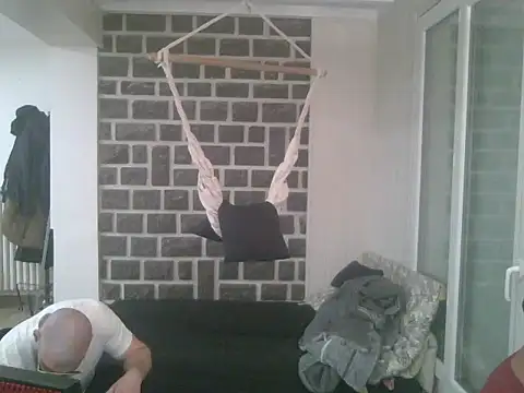 samia42 online show from 11/28/25, 04:31