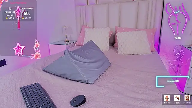 alanarose18 online show from 03/21/26, 07:17