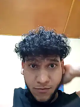 prototipoA45 online show from 11/16/25, 01:49