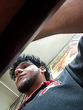 prototipoA45 online show from 11/18/25, 10:47