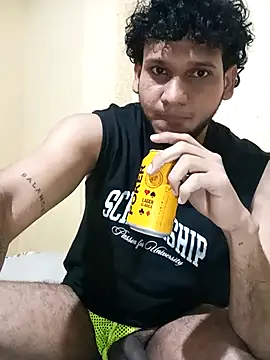 prototipoA45 online show from 12/18/25, 04:40