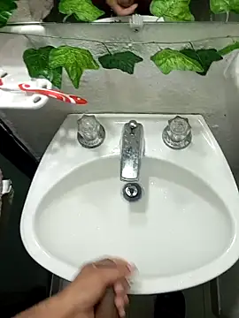 prototipoA45 online show from 02/15/26, 03:20