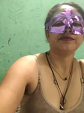 Snapshot of Piya_Bakshi chatting on 05/12/26, 08:00 Piya Bakshi online show from 05/12/26, 08:00