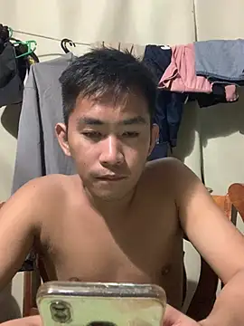 Snapshot of denzkylexx chatting on 06/23/26, 03:32 denzkylexx online show from 06/23/26, 03:32