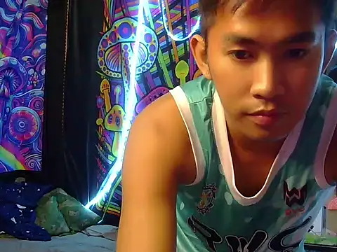 Snapshot of denzkylexx chatting on 06/30/26, 04:08 denzkylexx online show from 06/30/26, 04:08