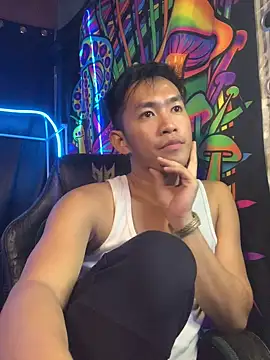 Snapshot of denzkylexx chatting on 07/20/26, 01:24 denzkylexx online show from 07/20/26, 01:24