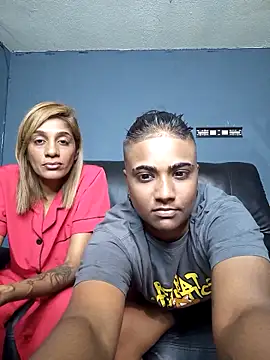 Snapshot of power_couple1 chatting on 11/12/25, 06:19 power couple1 online show from 11/12/25, 06:19