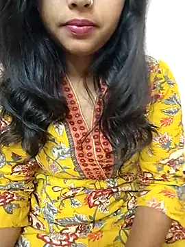 Sexy Divya   online show from 12/03/25, 05:59