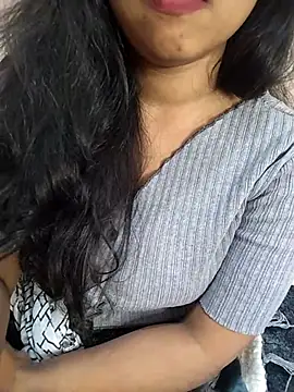 Sexy Divya   online show from 03/12/26, 07:14