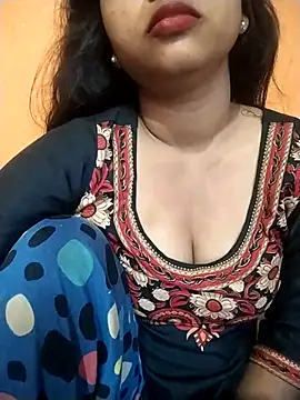 Sexy Divya   online show from 04/22/26, 12:24