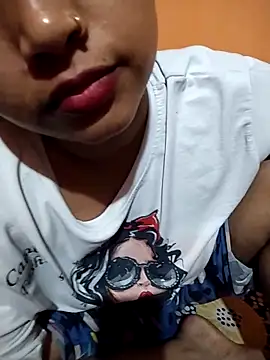 Sexy Divya   online show from 04/23/26, 06:10