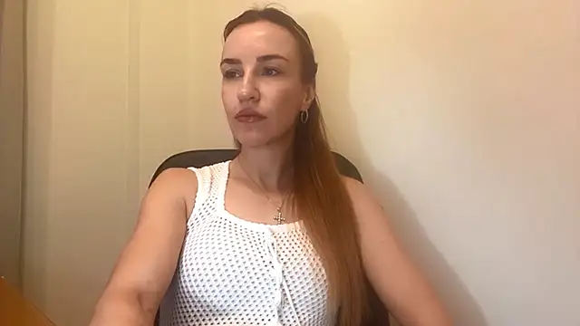 Snapshot of Nyxelia_ chatting on 12/16/25, 08:30 Nyxelia online show from 12/16/25, 08:30