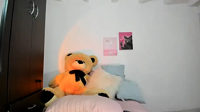 caro gemm online show from 03/25/26, 04:18