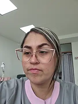 Snapshot of Laurenwc chatting on 11/11/25, 07:25 Laurenwc online show from 11/11/25, 07:25