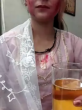 black and white choco online show from 03/04/26, 07:58