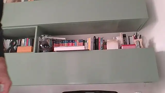 Snapshot of CuteDaddy92 chatting on 12/18/25, 12:44 CuteDaddy92 online show from 12/18/25, 12:44