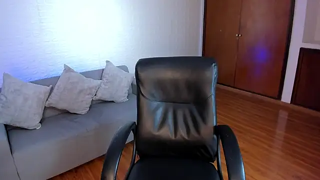 Saara Corraless online show from 11/29/25, 06:55